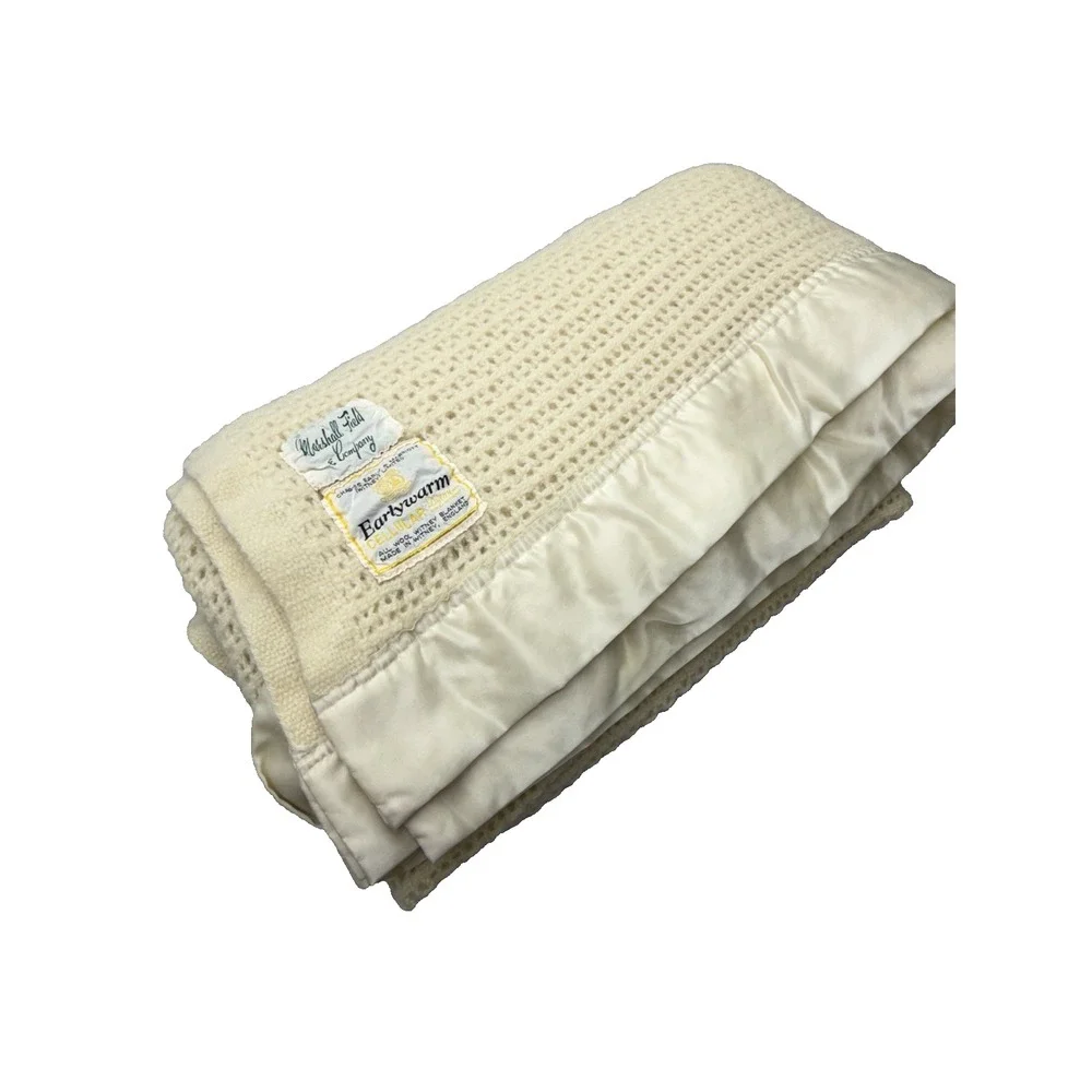 Marshall Field & Co Wool Blanket 82x68 Ivory Earlywarm Cellular Satin‎ Trim Vtg